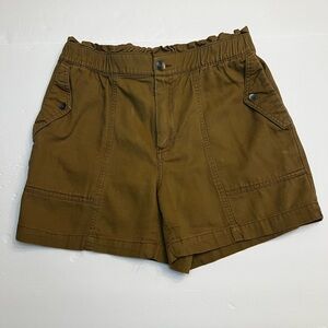 Old Navy Khaki shorts Size 8